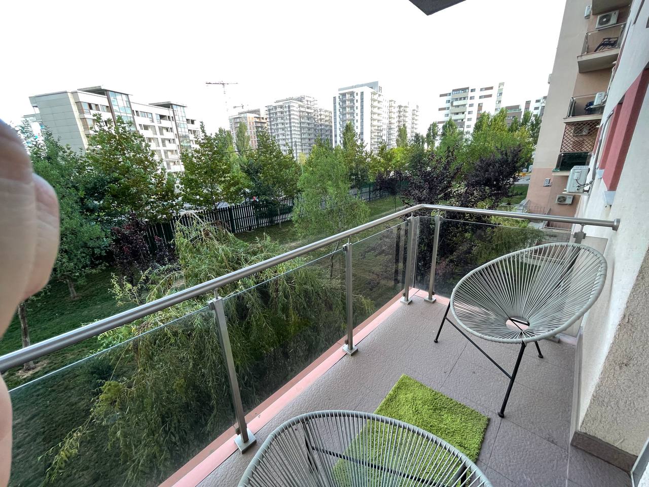 Inchiriez 3 camere | loc parcare inclus | prima inchiriere | proprietar