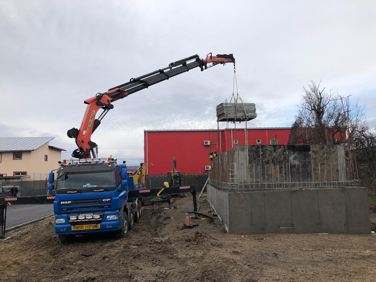 Inchiriez macara/le si utilaje constructii