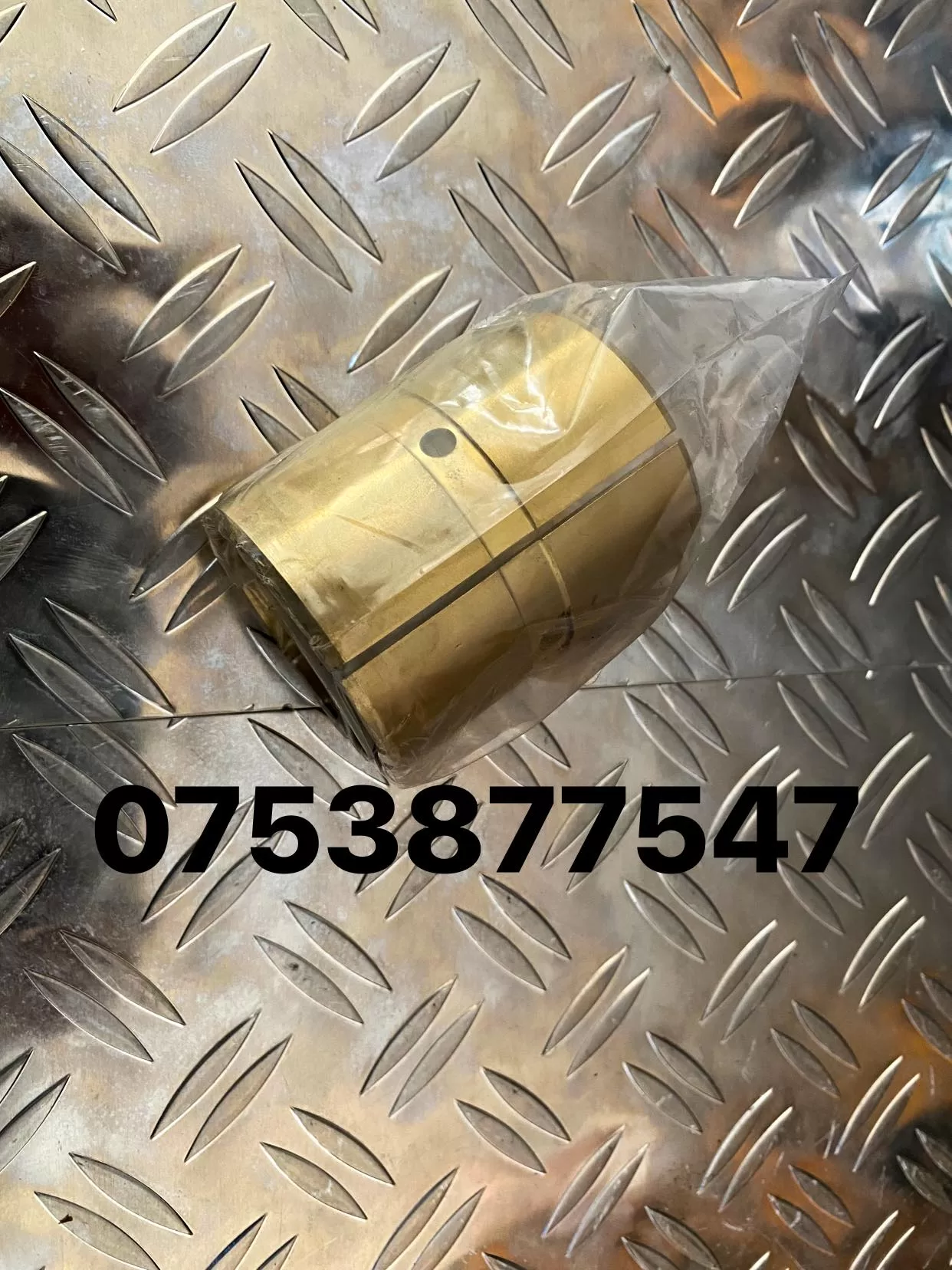 Bucse si bolturi pentru toate tipurile de utilaje JCB