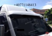 Deflector pe parbriz/parasolar pentru mașină