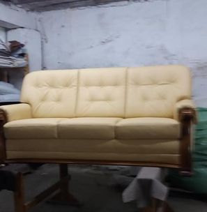 SERVICII DE TAPITARE-RETAPITARE