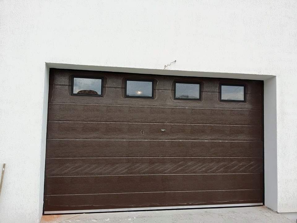 usa de garaj cu livrare si montaj in slatina,caracal,bals,scornicesti,corabia,draganesti,piatra olt,