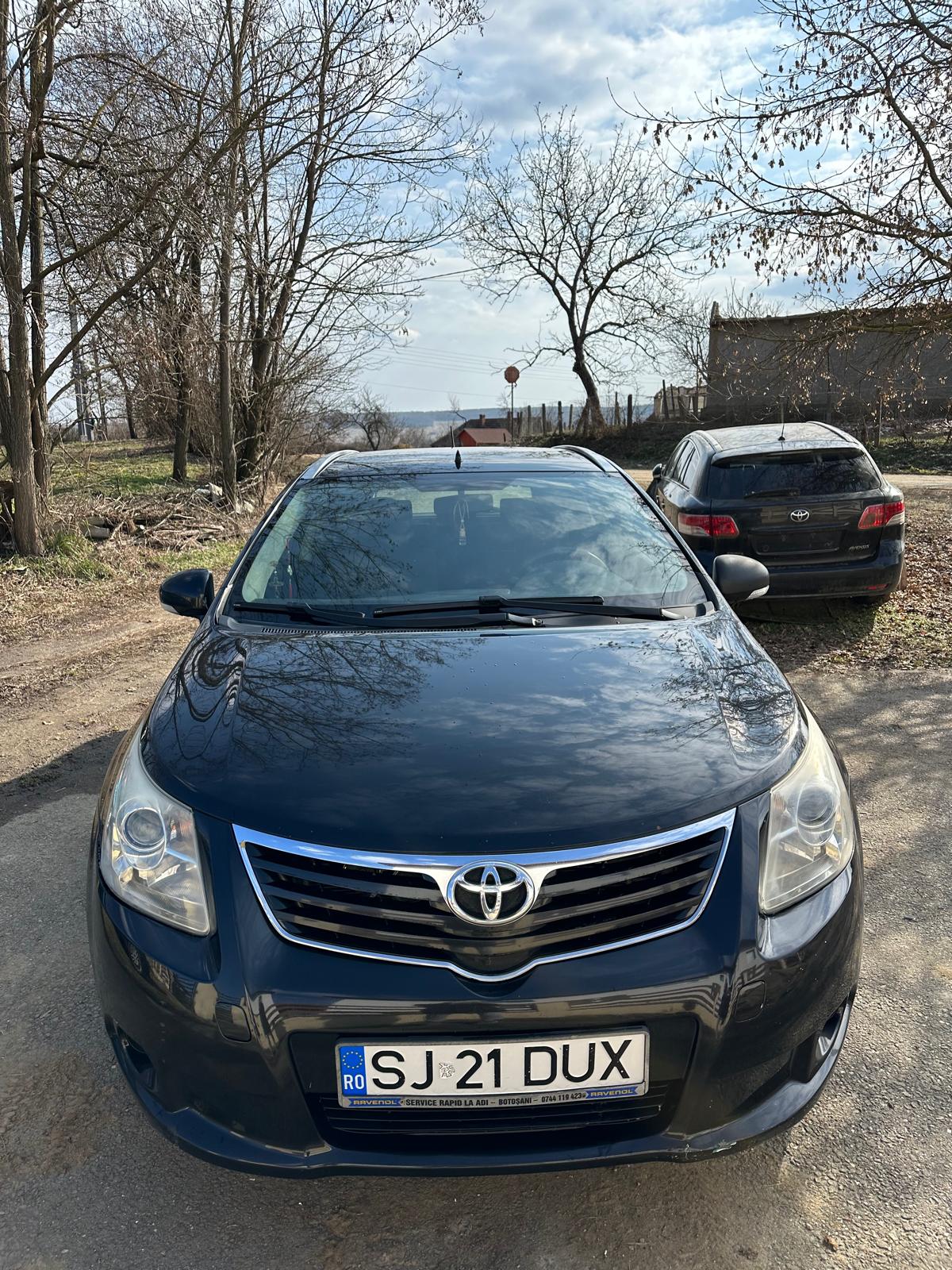 Toyota Avensis 126 CP, diesel, motor de 2,0