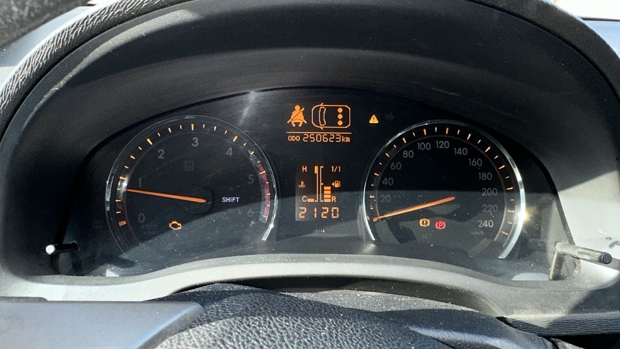Toyota Avensis 126 CP, diesel, motor de 2,0