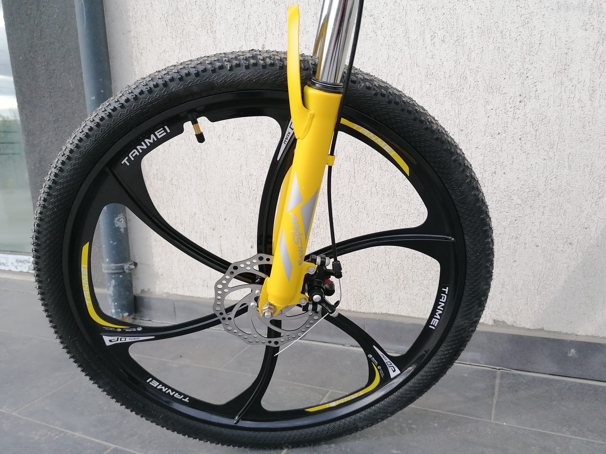 Bicicleta noua MTB sigilata, roti 26” aliaj 6 spite, Shimano, pliabila, frane disc, amortizoare, TOP