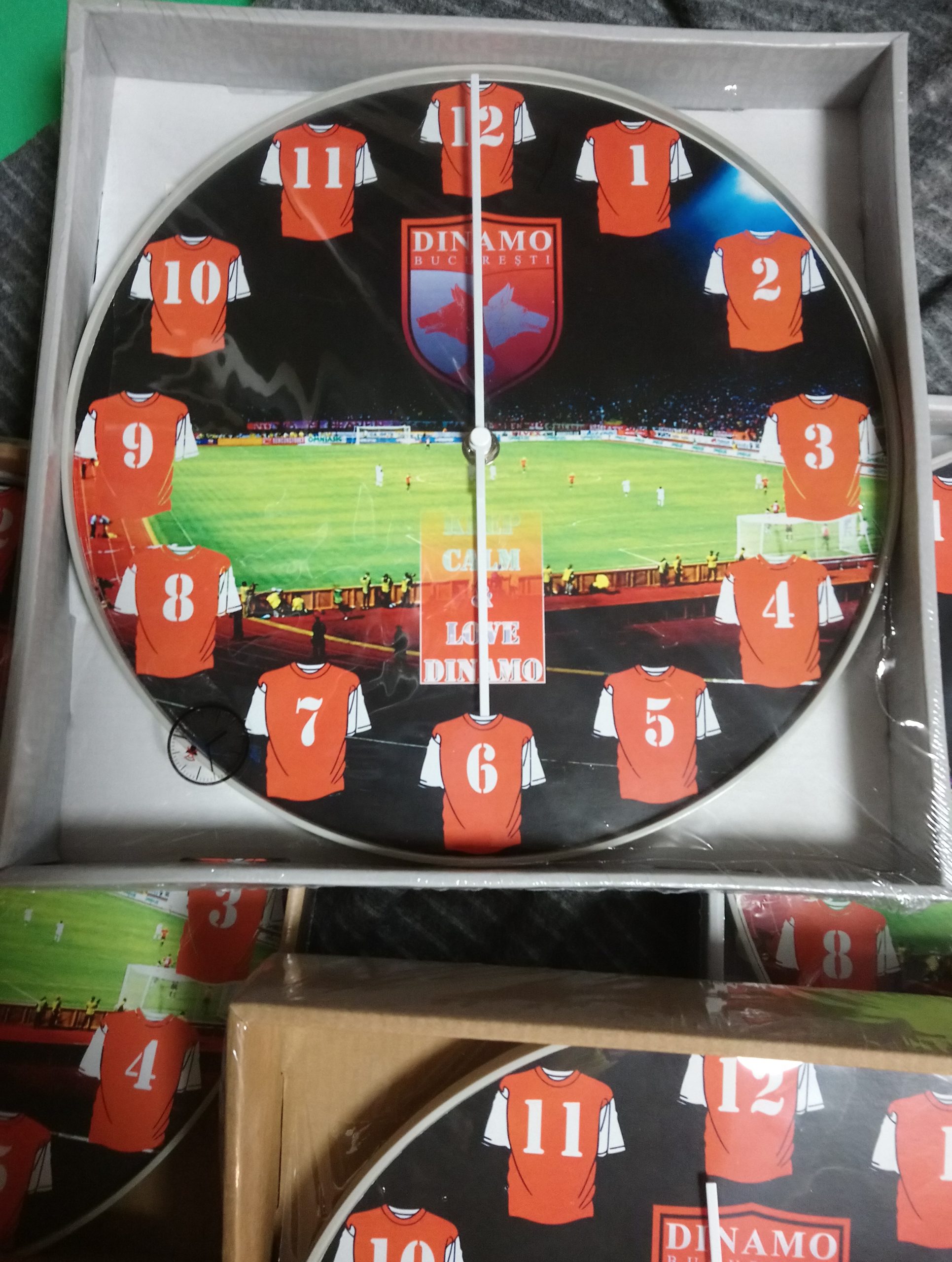 Ceas de perete, fanioane, fani Dinamo, Rapid,Steaua, Romania