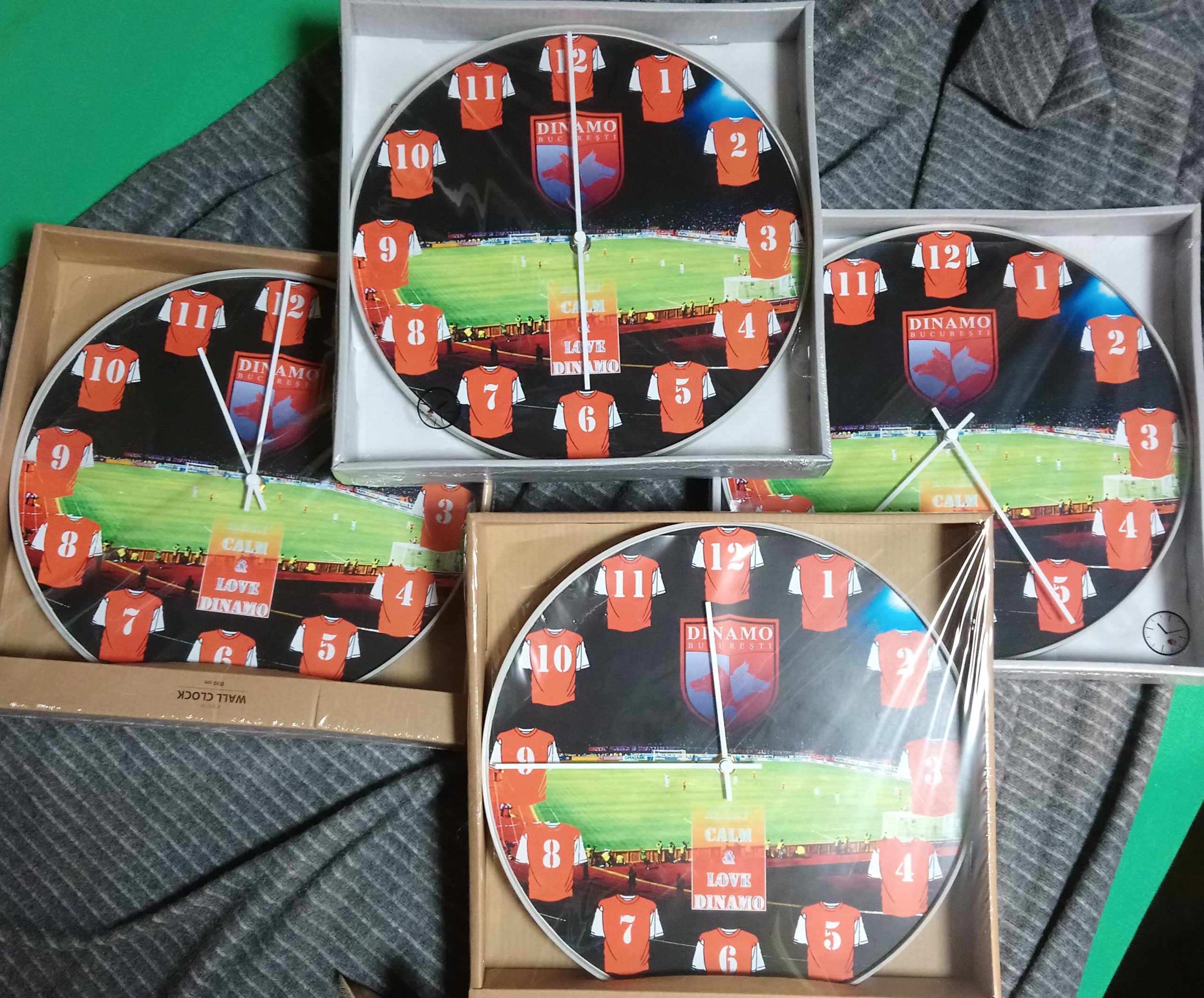 Ceas de perete, fanioane, fani Dinamo, Rapid,Steaua, Romania