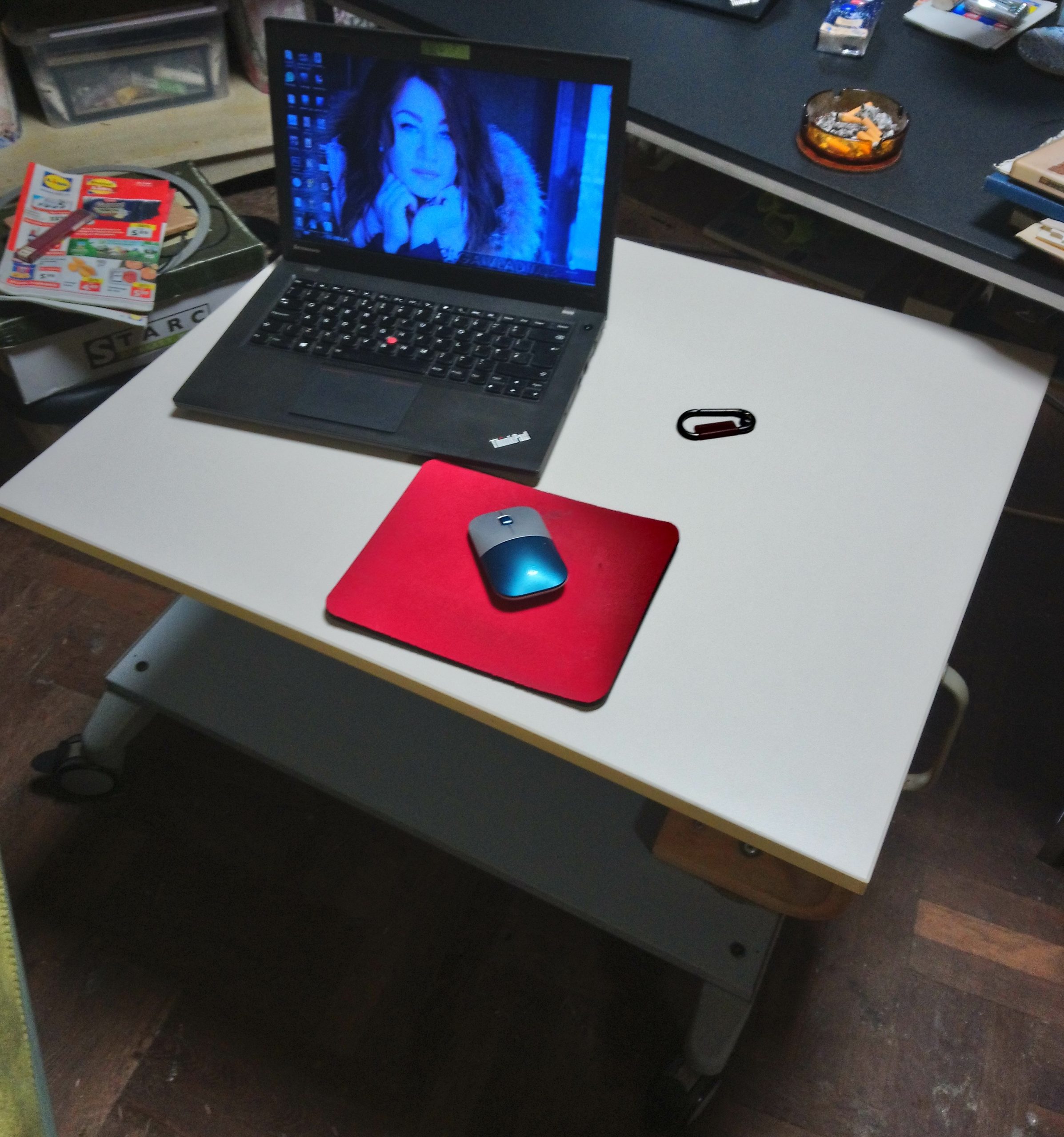 Măsuță laptop unicat…