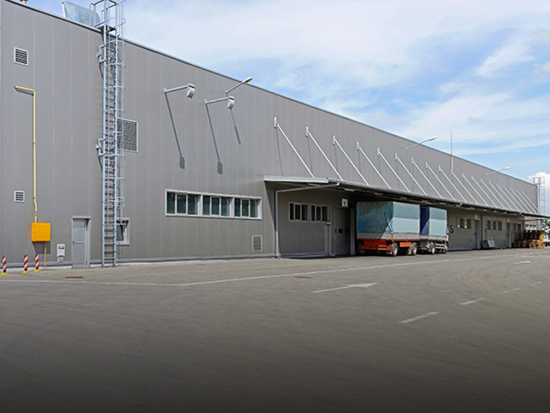 Montaj Profesional Panouri Sandwich și Construcții Metalice