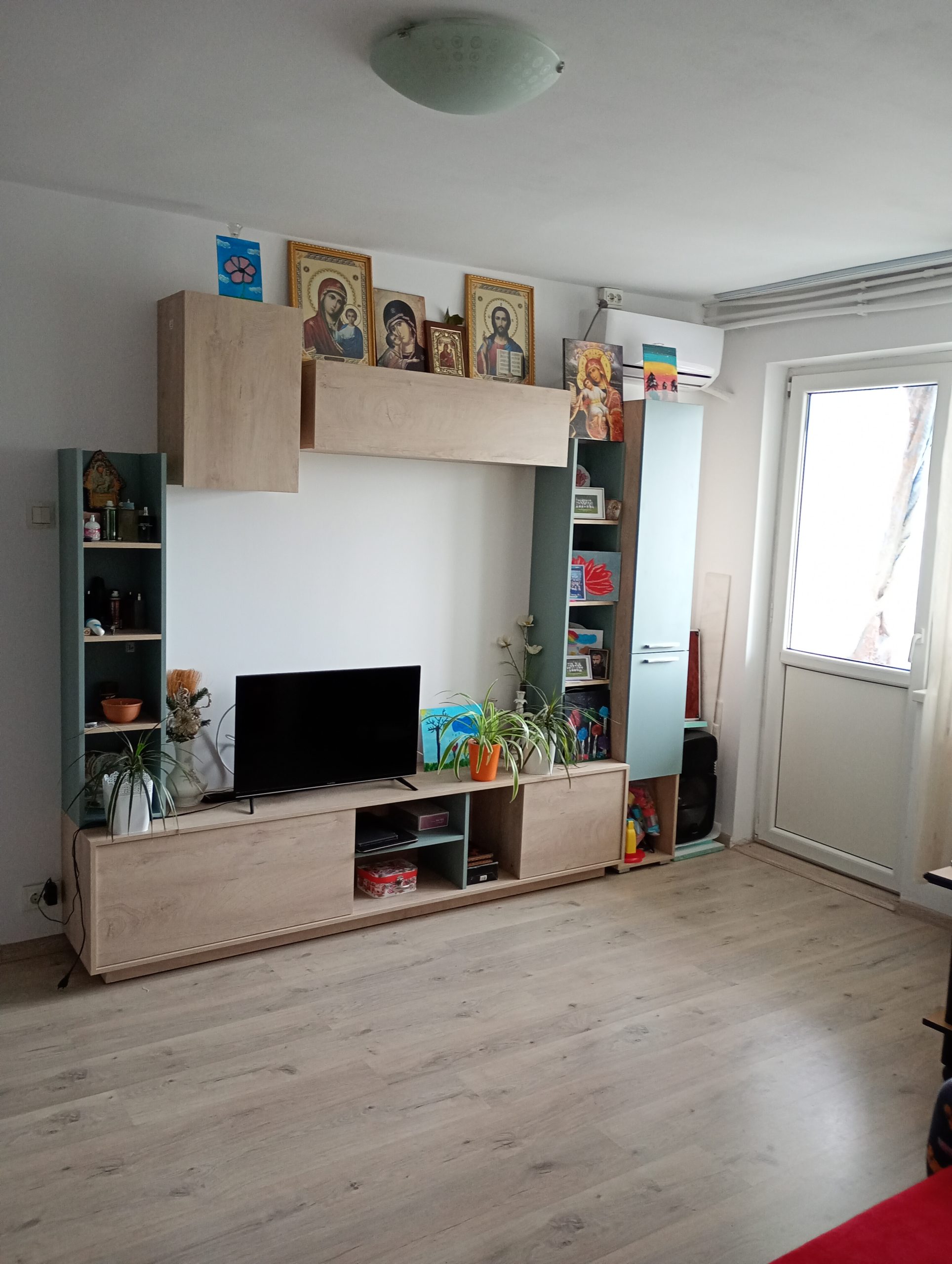 Dimitrie Cantemir ap.2 camere , zonă centrala