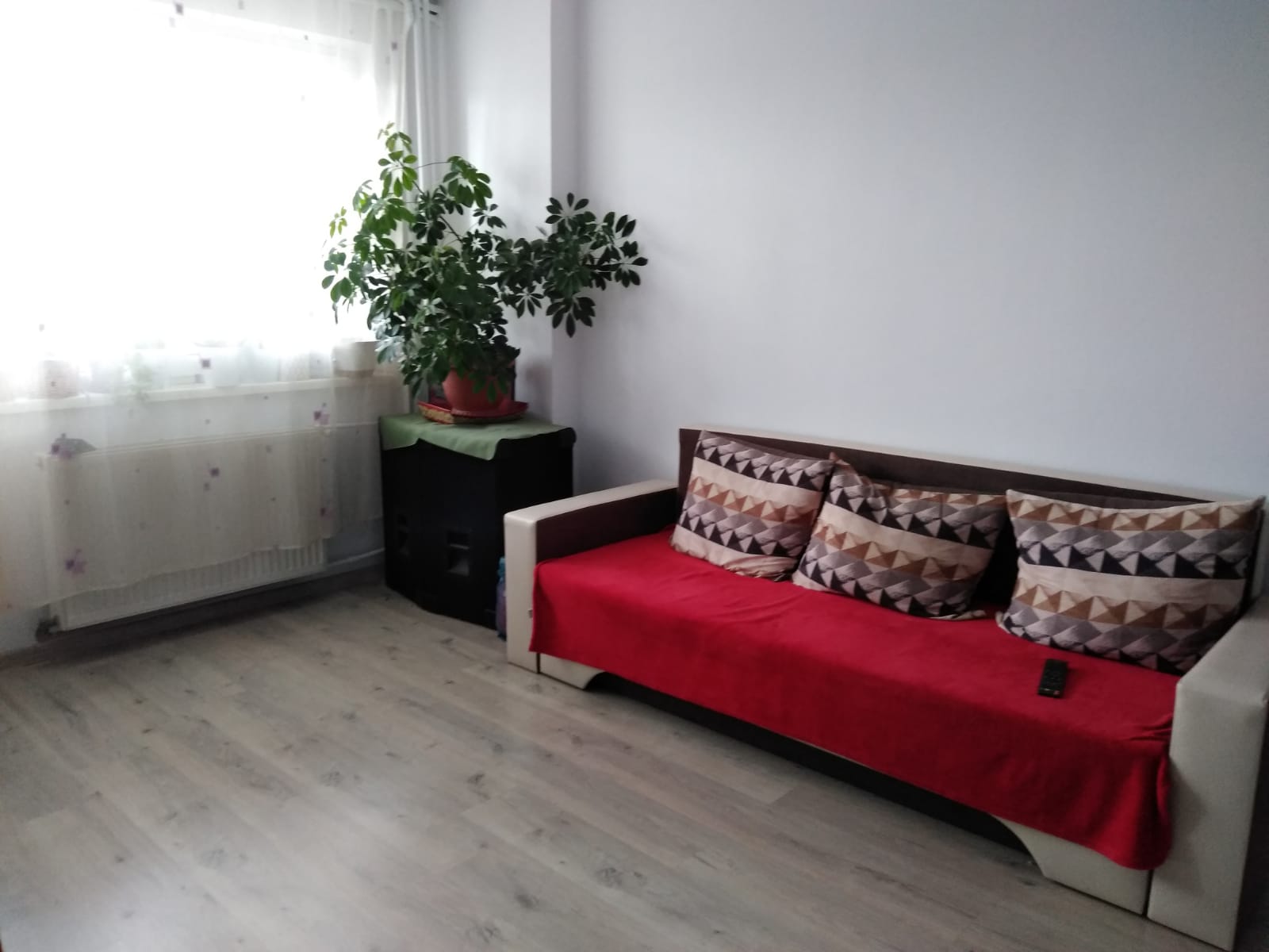 Dimitrie Cantemir ap.2 camere , zonă centrala