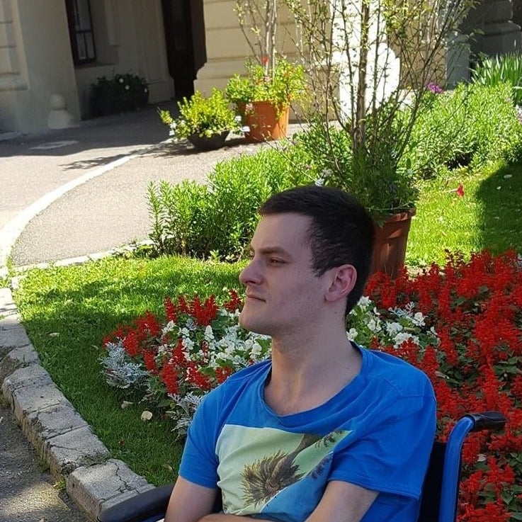 Fac Recomandari pc si Laptop