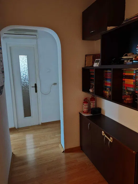 De închiriat birou 3 camere
