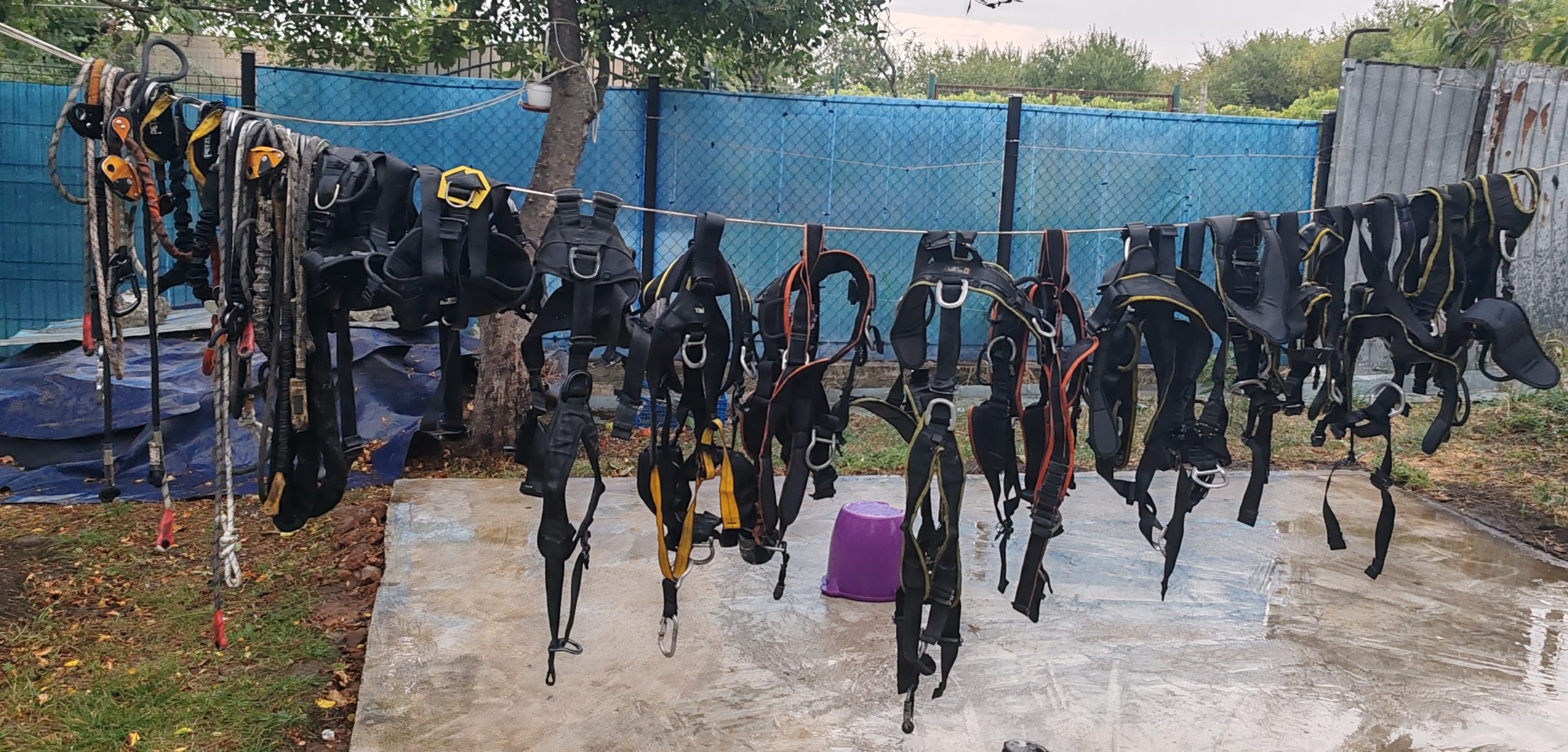 Vând echipament alpinism