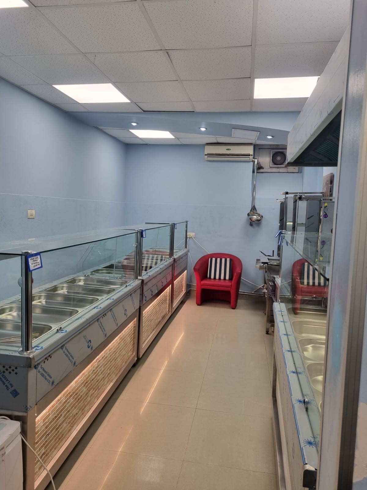 Horeca Bucuresti LINII Autoservire Vitrine CALDE si Vitrine RECI
