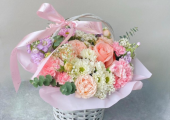 Aranjamente florale și surprize la domiciliu în București