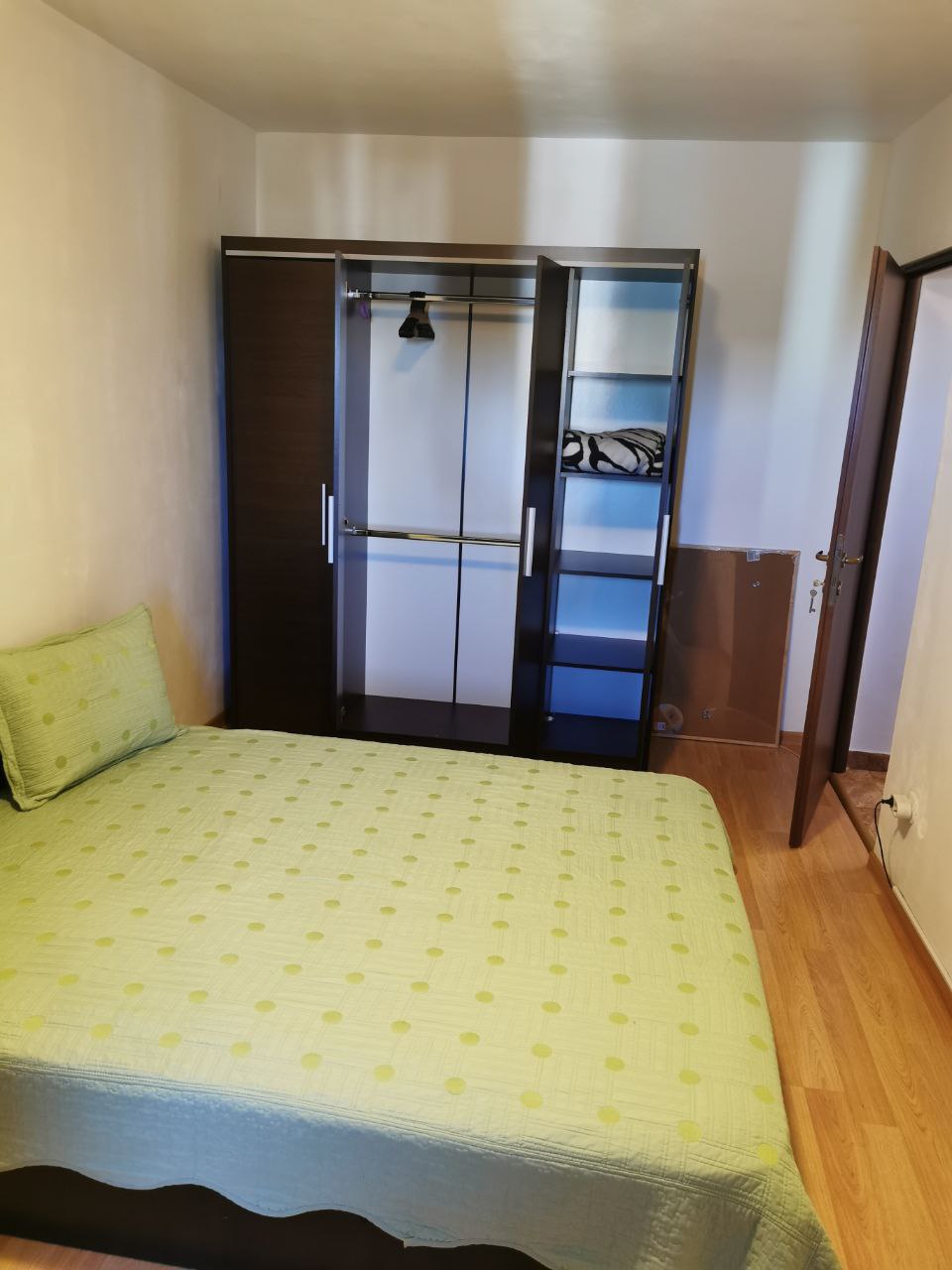 Apartament 2 camere Zona Calea Bucuresti -Giratoriu Kaufland