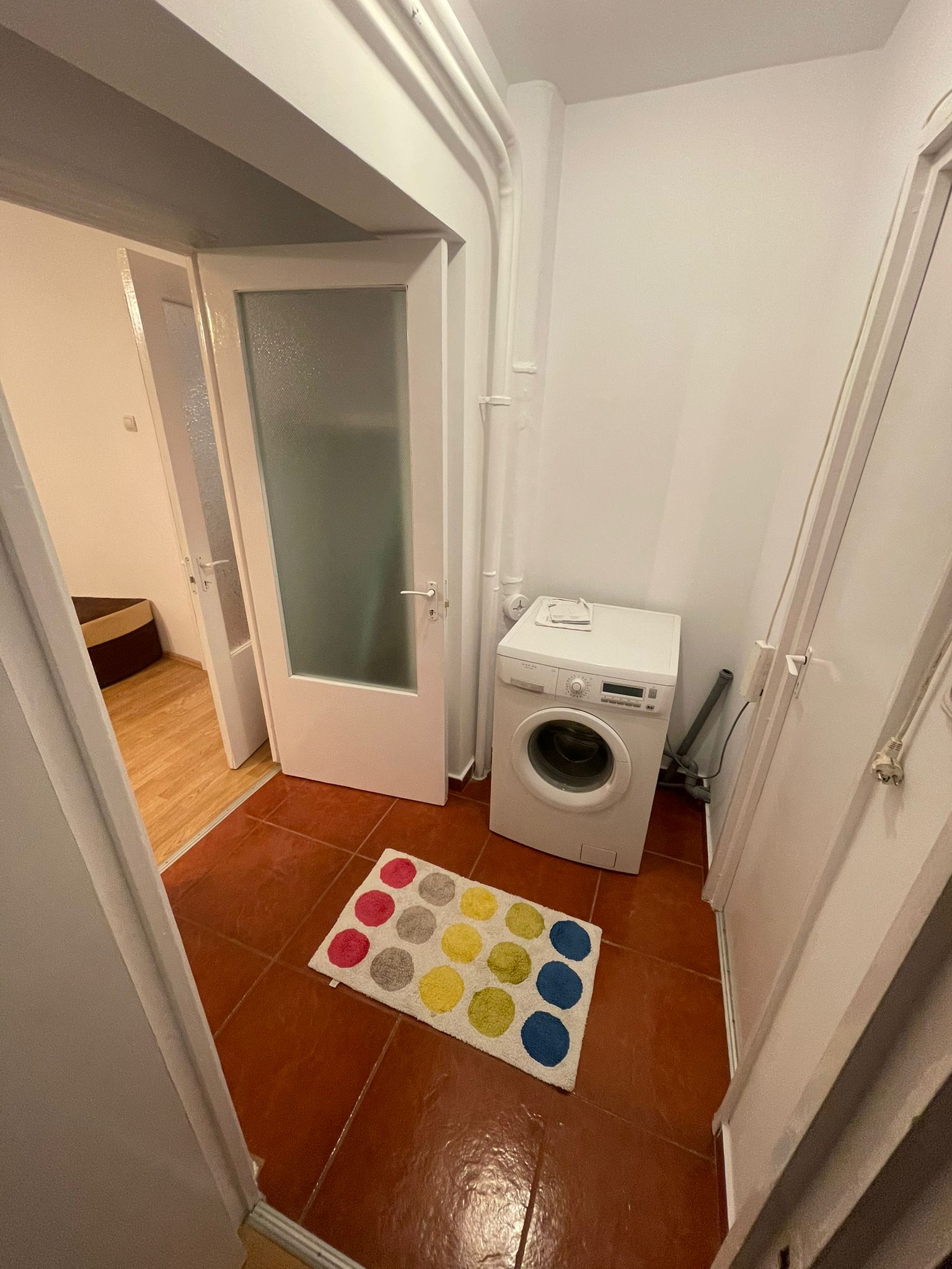 Inchiriez Apartament 2 camere