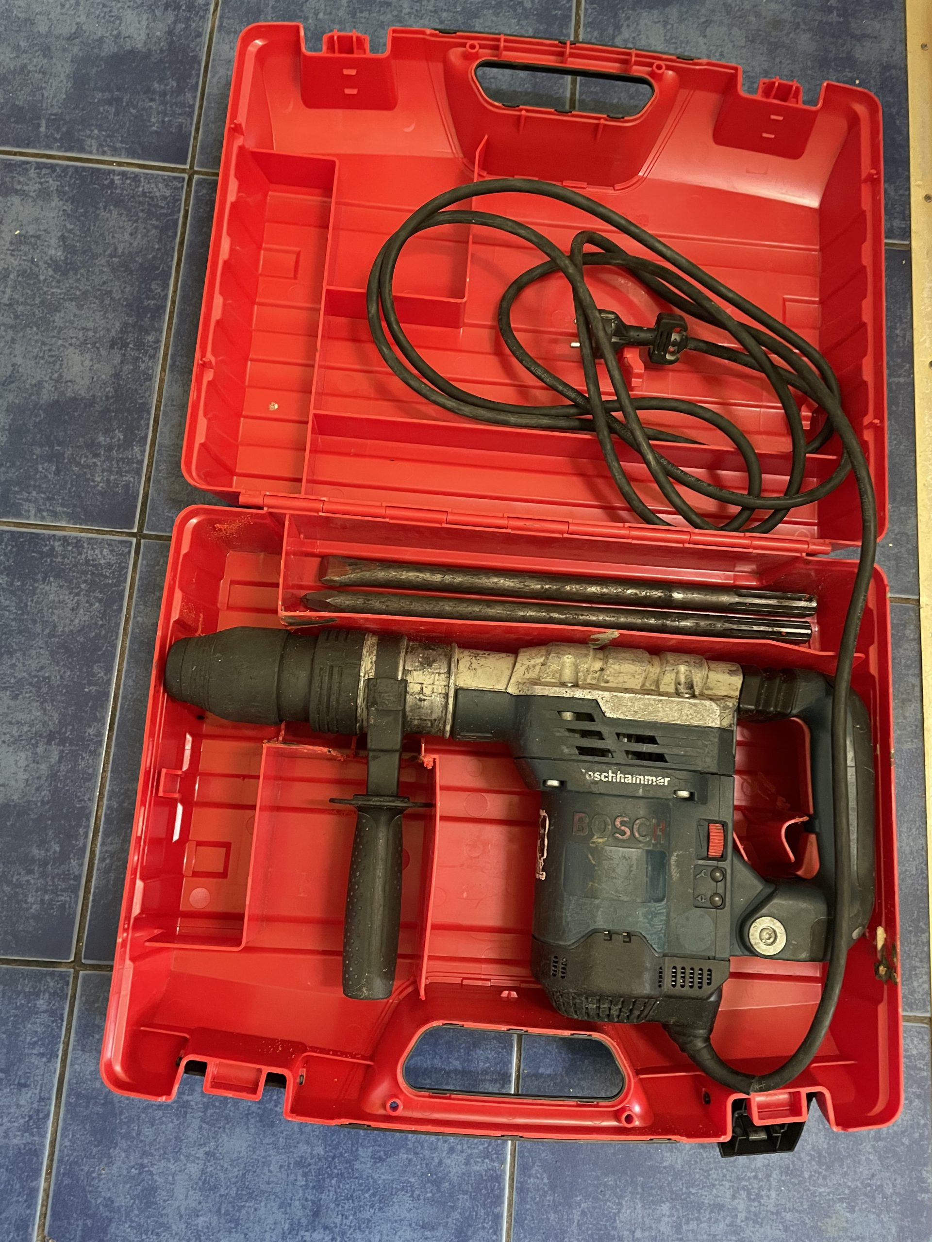 Ciocan rotopercutor Bosch