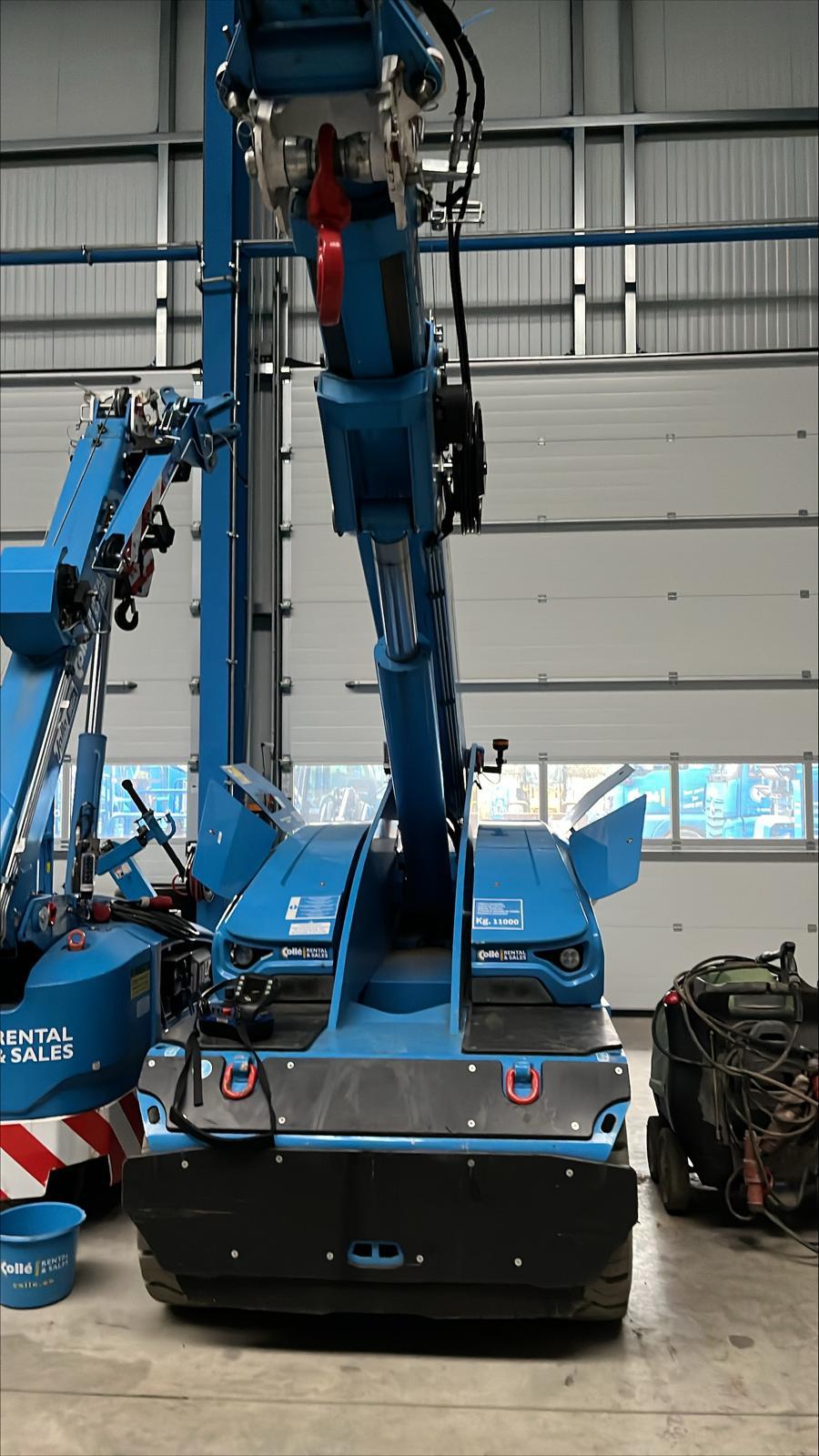 Închiriez mini-macara Valla 8T