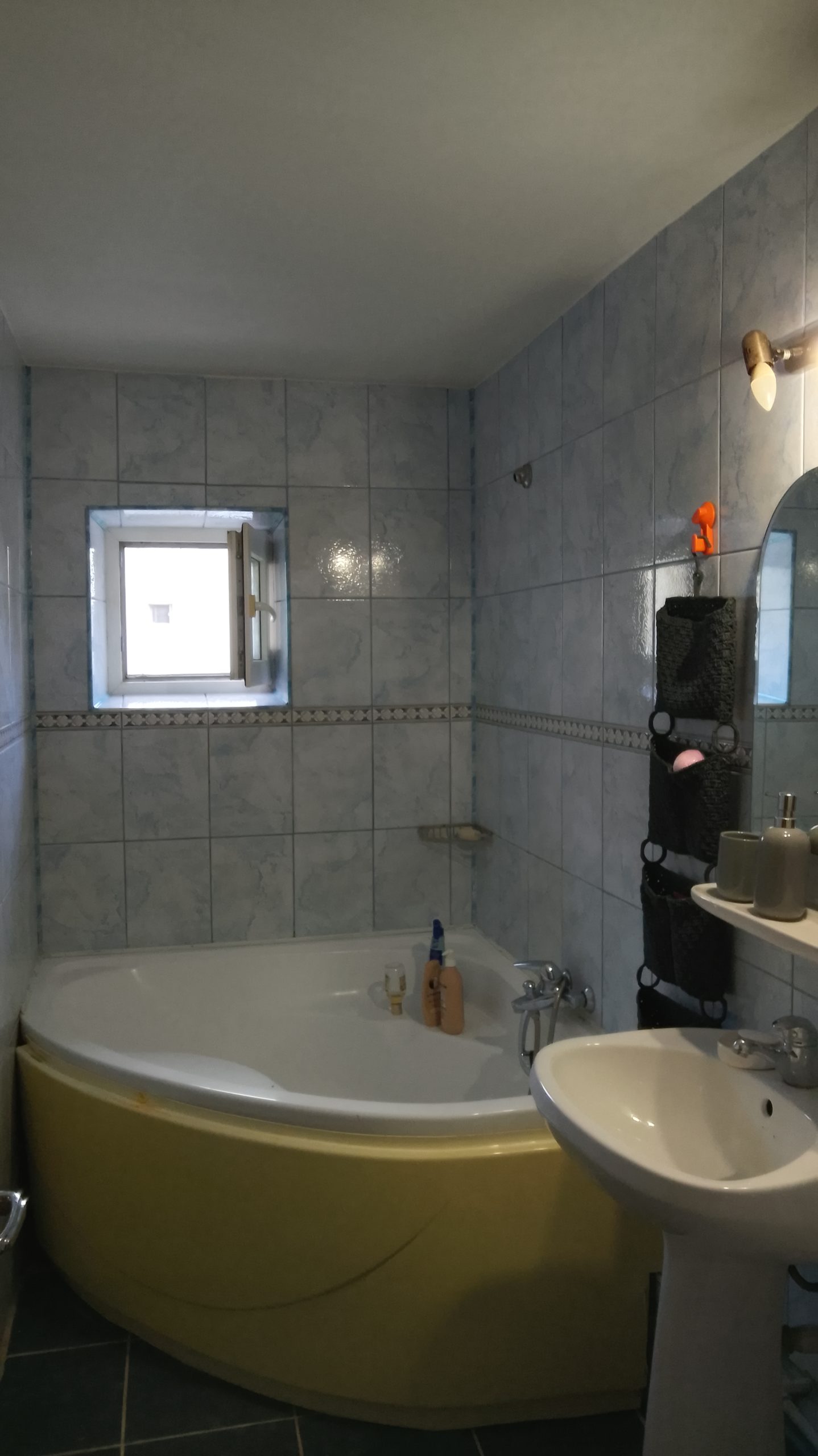 Particular vana apartament in zona Unirii Zepter