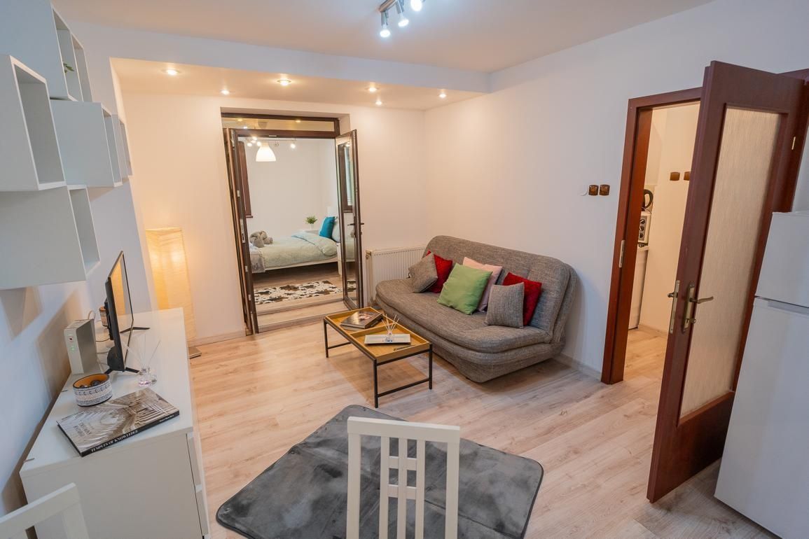 Închiriere 2 camere Calea Victoriei – Piața Romană