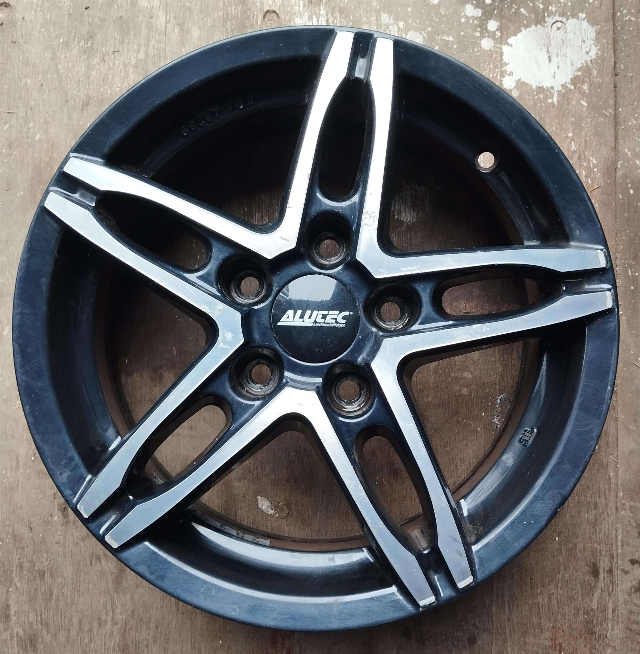 Jante aliaj 15 zoll marca Alutec, gama Vw, Seat, Skoda