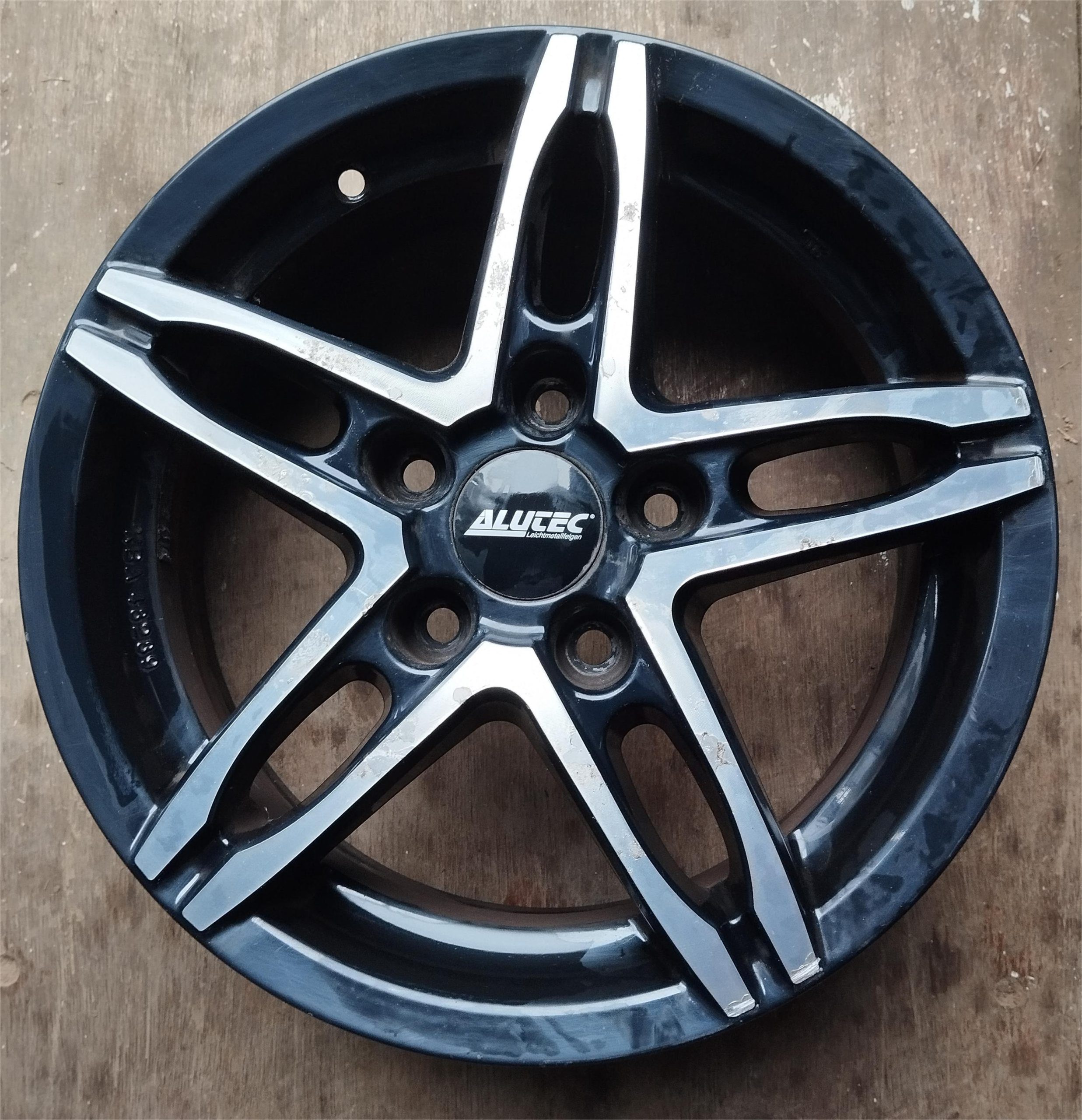 Jante aliaj 15 zoll marca Alutec, gama Vw, Seat, Skoda