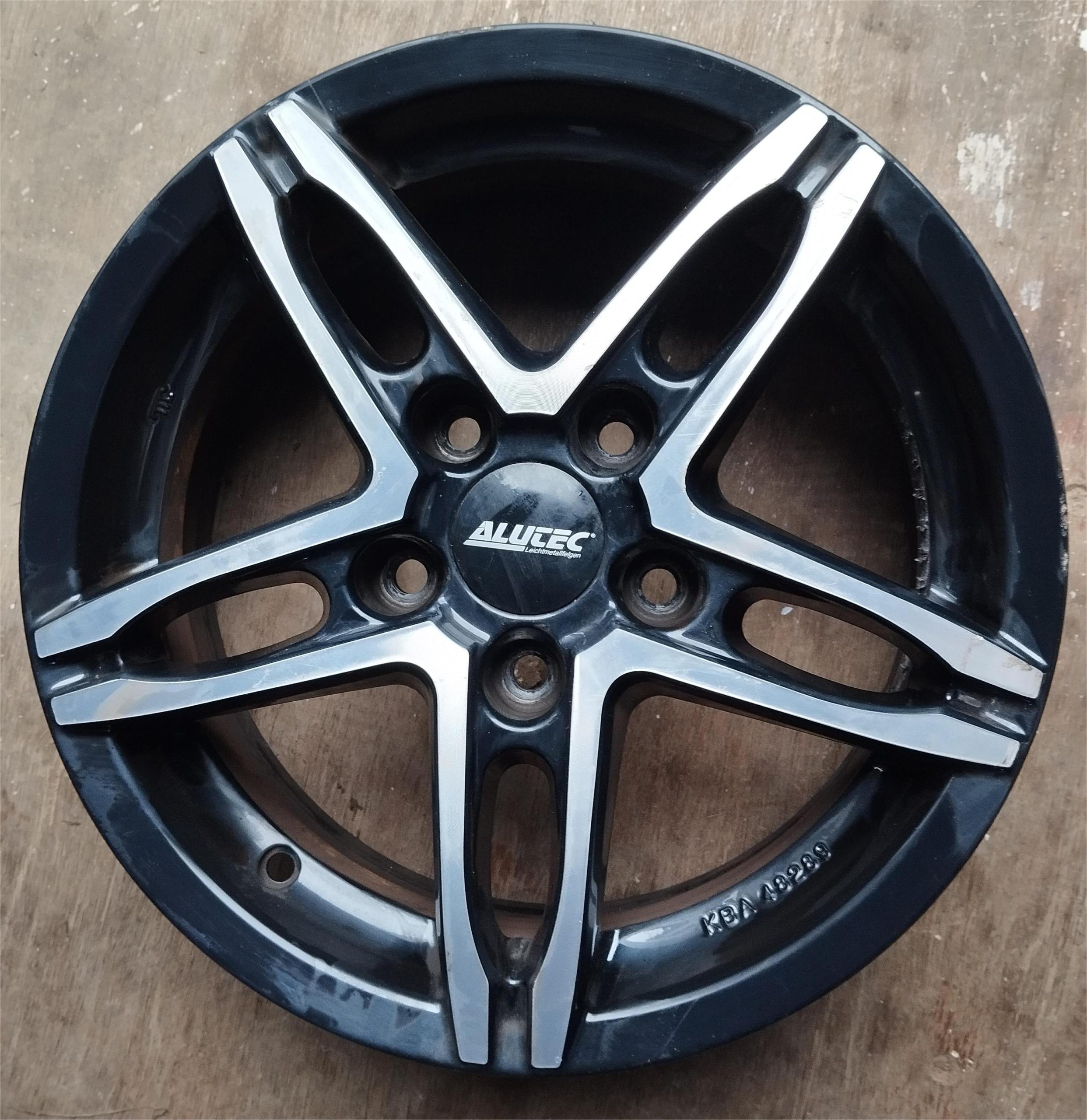 Jante aliaj 15 zoll marca Alutec, gama Vw, Seat, Skoda