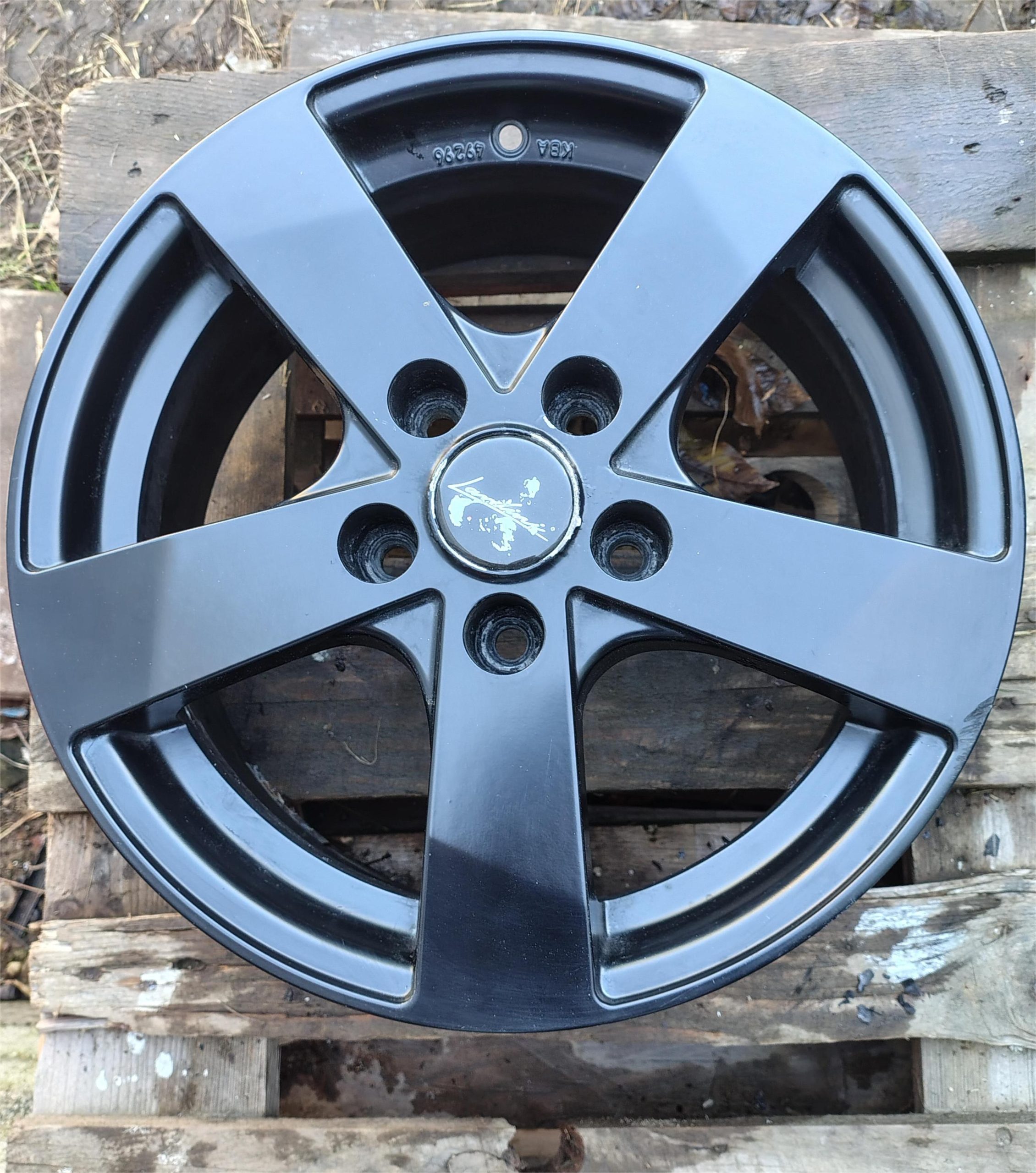 Jante aliaj 16 zoll marca Dezent, gama Hyundai, Kia, Mazda