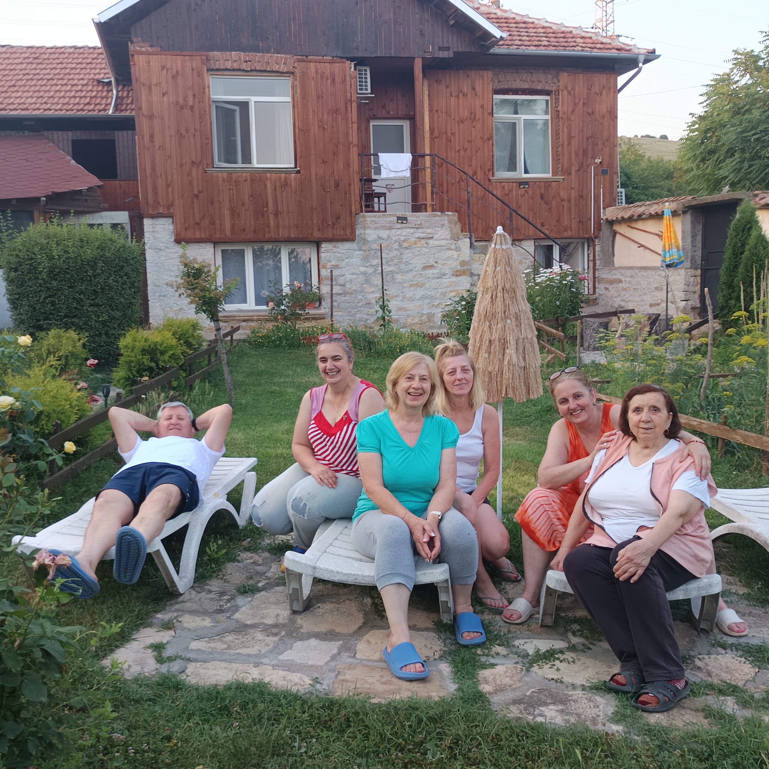 Turism in BULGARIA? Bine ați venit la Vila Nina