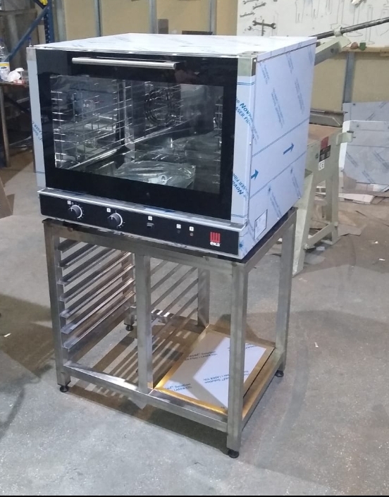 CUPTOR CONVECTIE 4 TAVI, ALIMENTARE 380 V – NOU /CUPTOR CONVECTIE MIWE 10 tavi cu DOSPITOR SH