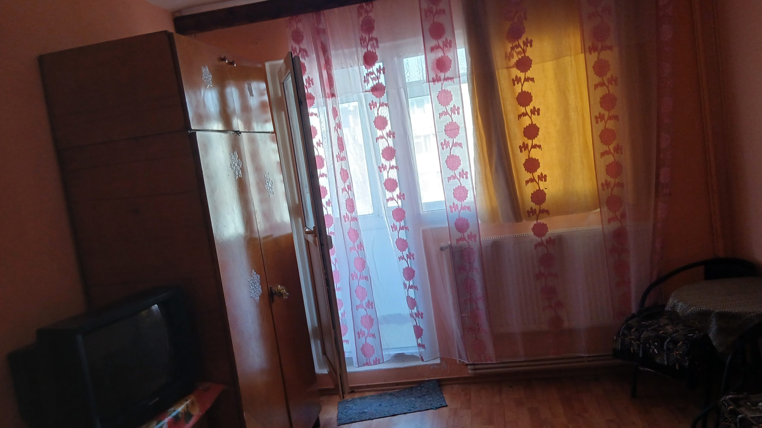 Apartament 2 camere cu pozitie SUPER