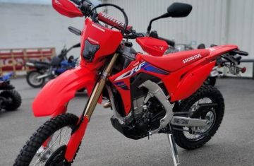 3D07C6A8-3260-46B5-8929-7BAC6E4DCC4E