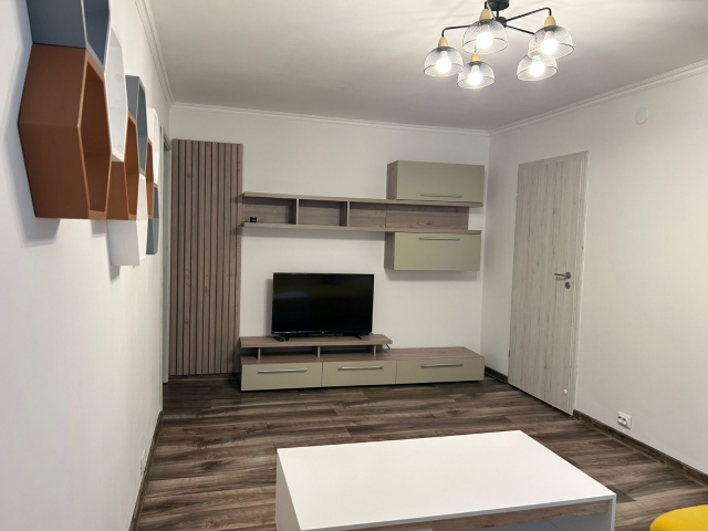 Apartament 4 camere decomandat, 80mp, zona Fizicienilor, 175.000euro