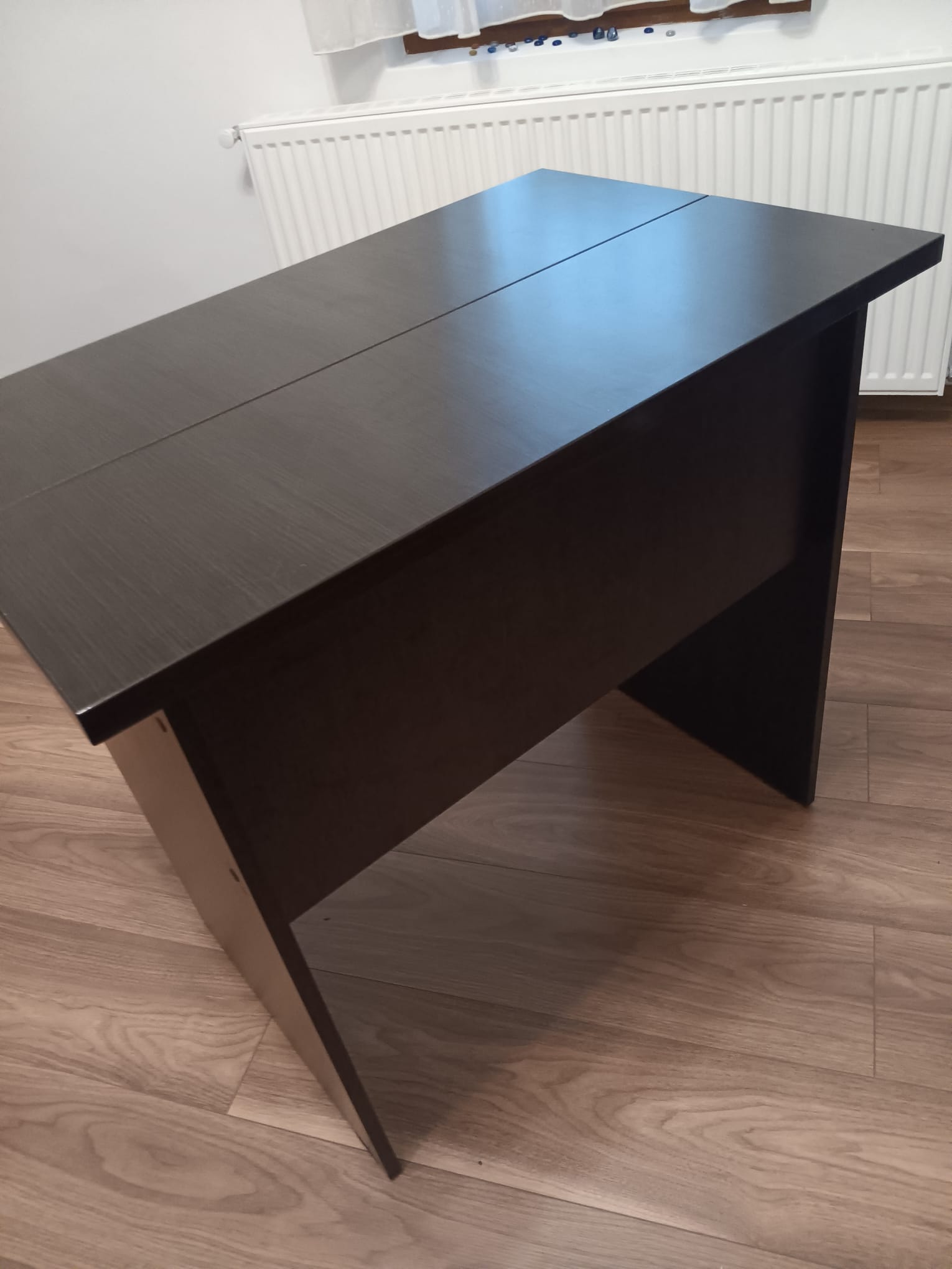 Birouri si scaune pentru sali de curs /conferinte