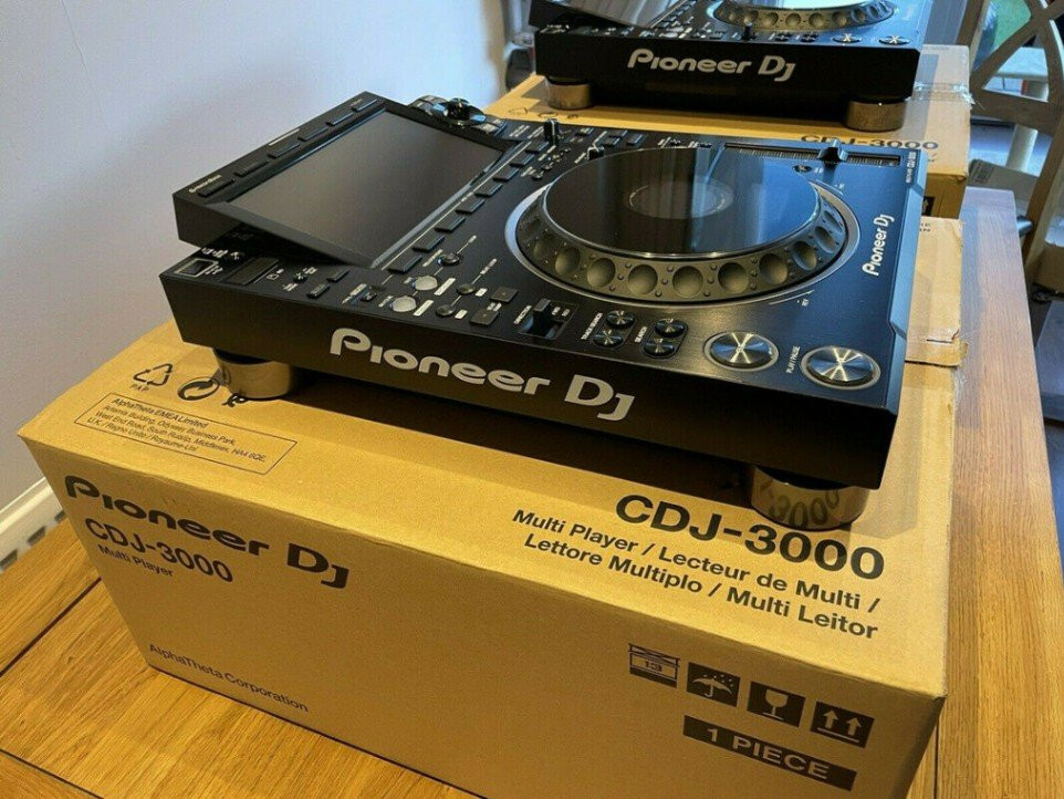 AlphaTheta CDJ-3000X, Pioneer CDJ-3000, Pioneer DJM-A9, CDJ-2000NXS2, DJM-900NXS2, Pioneer DJM-V10
