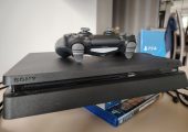 Consola PlayStation 4 Black 500Gb Slim (f. putin folosita, ca noua)