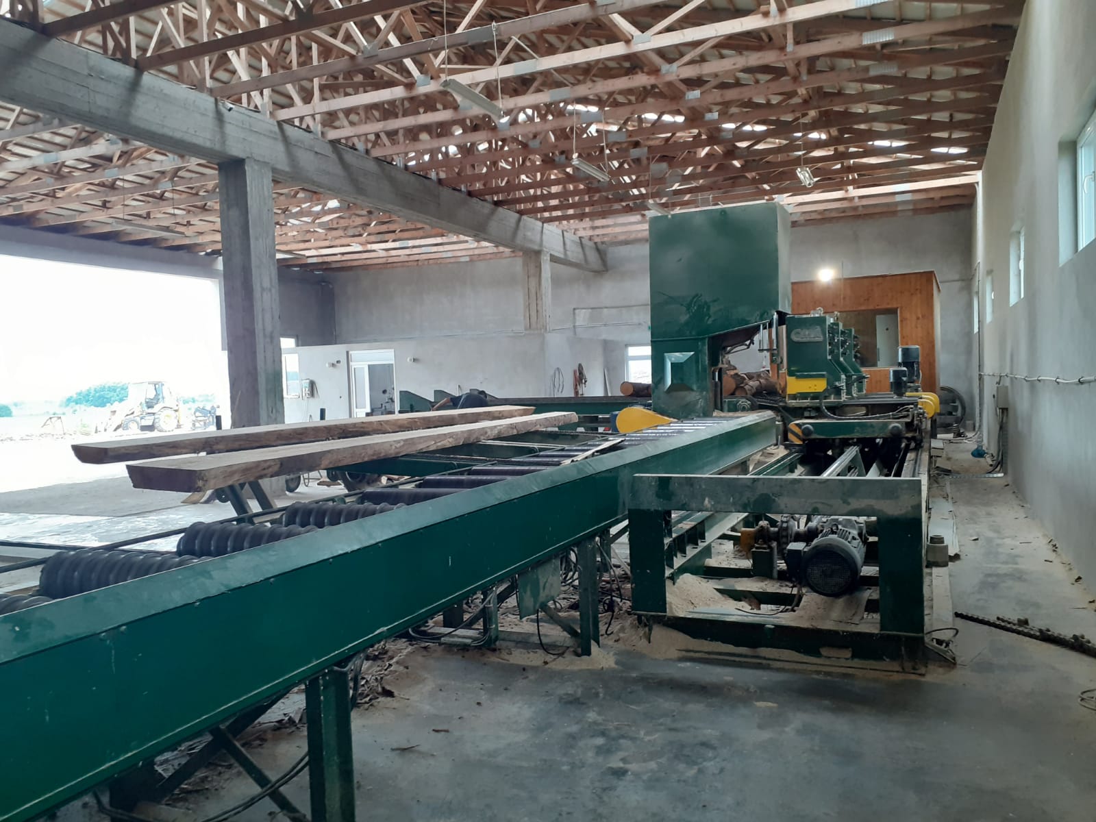 Utilaj industrial pentru debitare cherestea