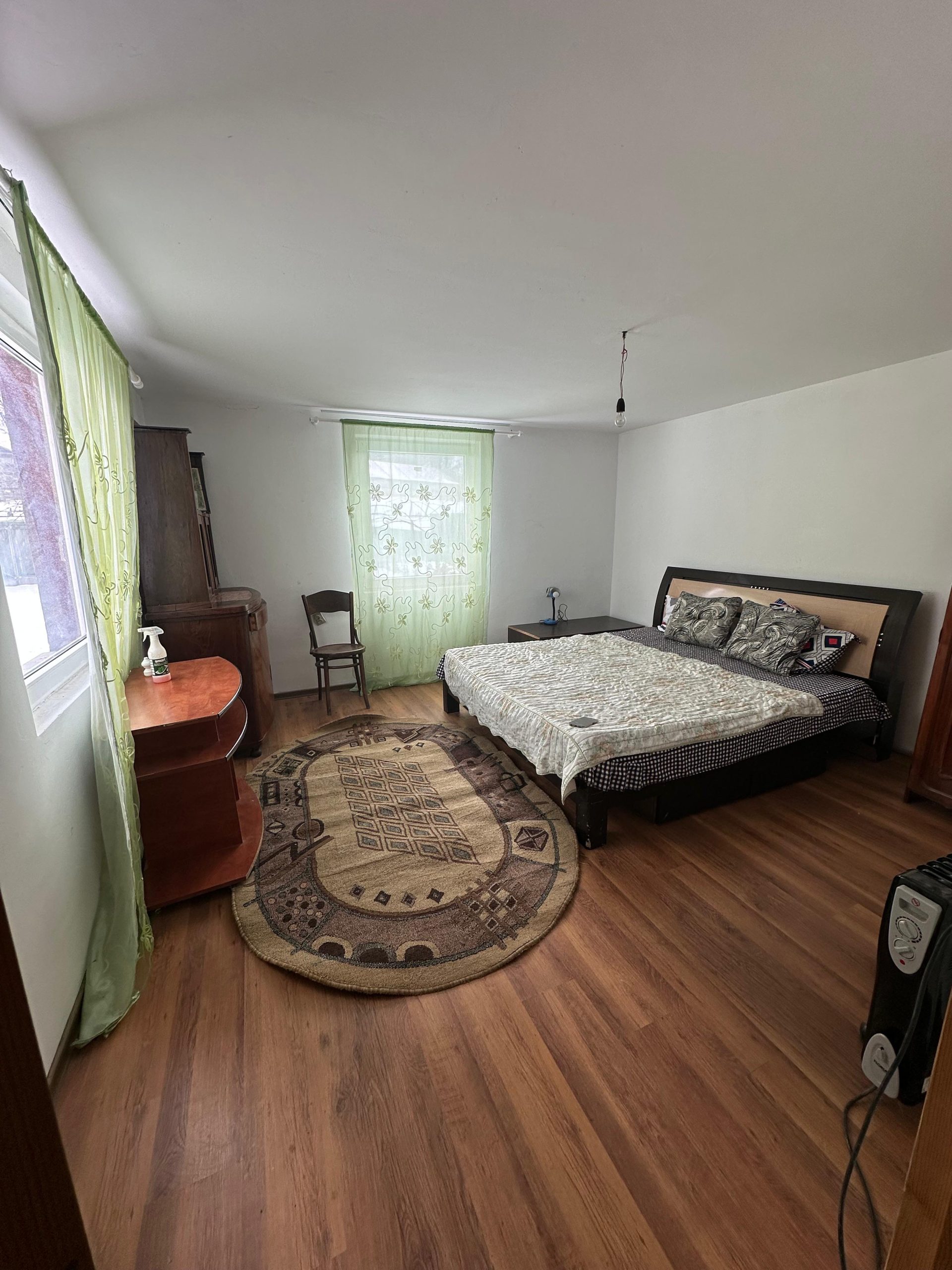 Casă În Parava De Vânzare