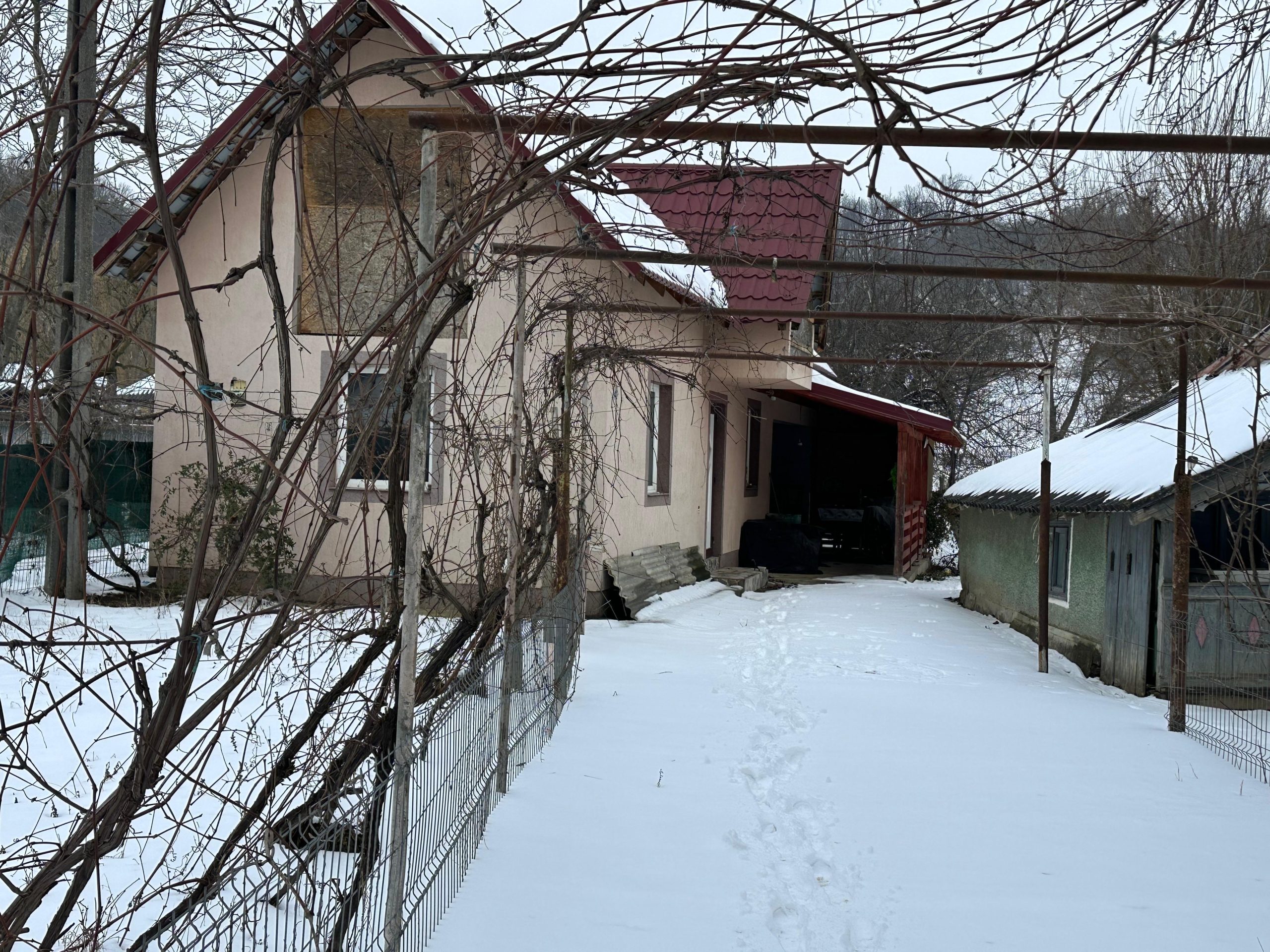 Casă În Parava De Vânzare