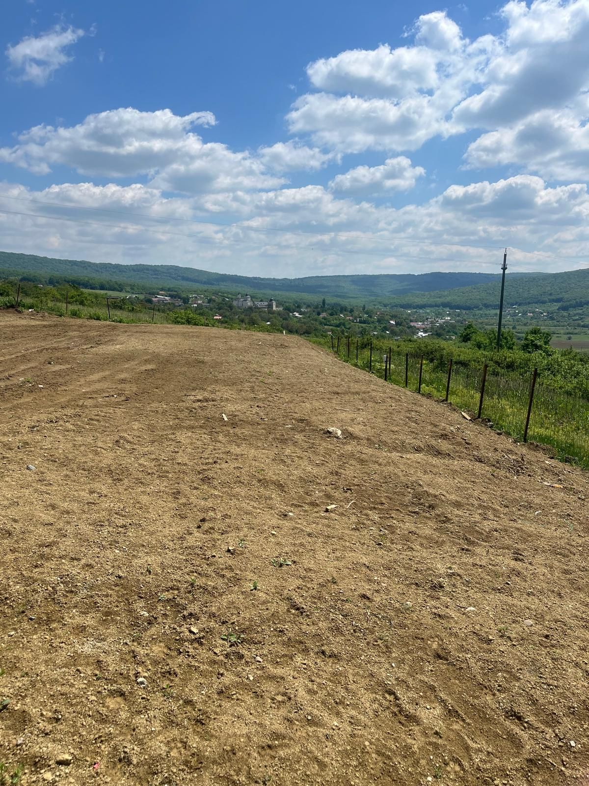 Teren centrul com. Bârnova-Bucium