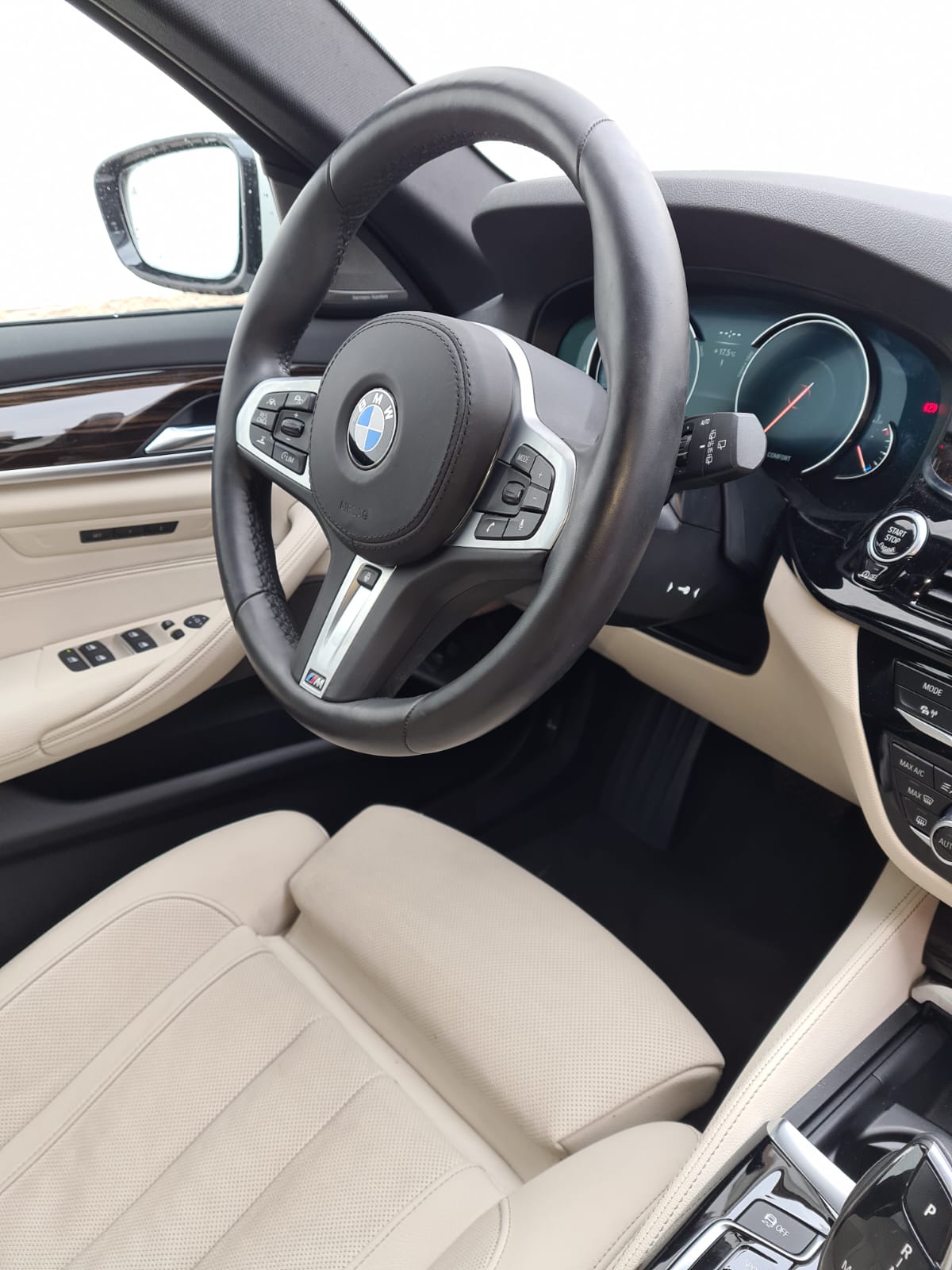 Buna vand urgent BMW 530D