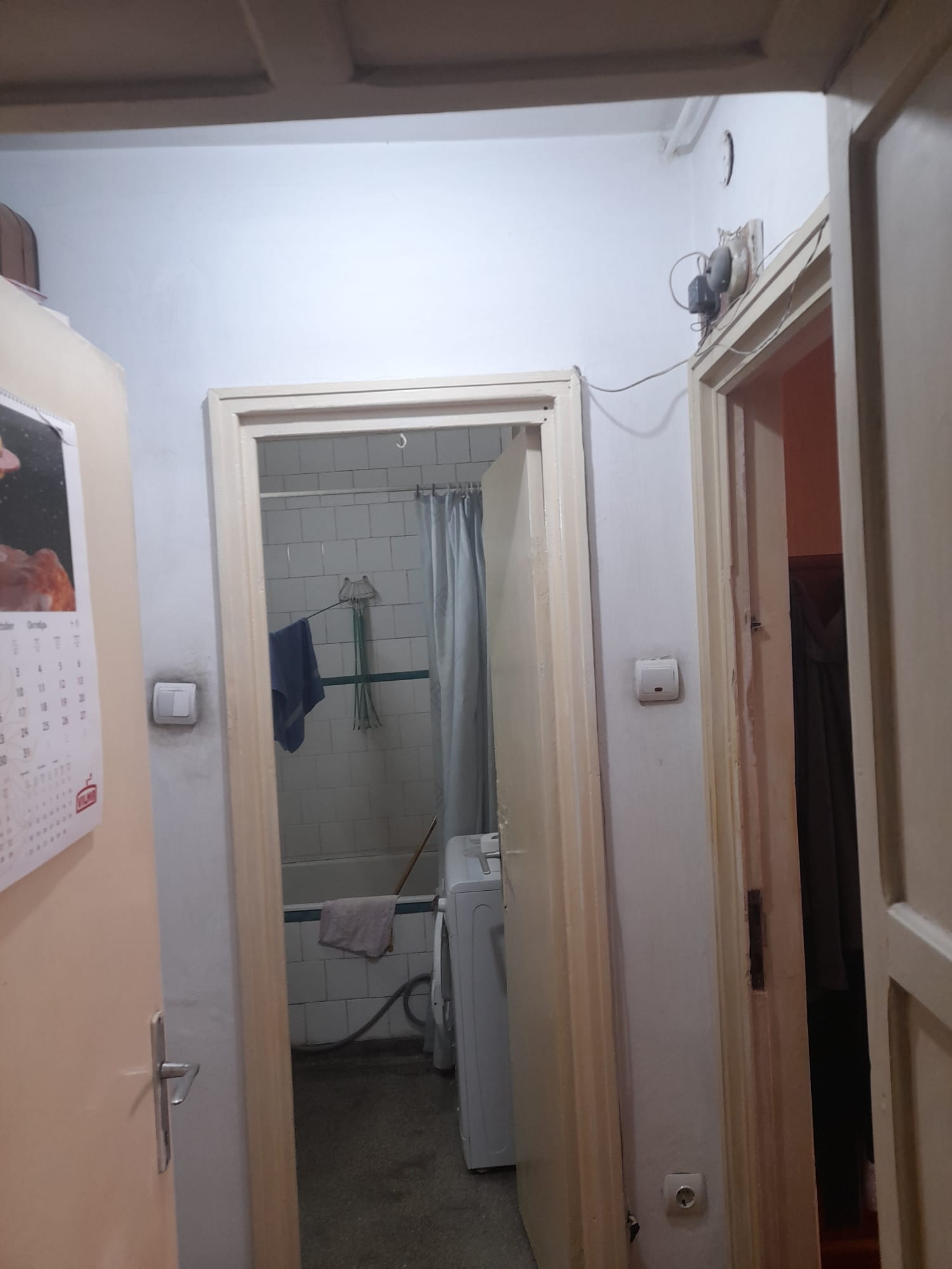 Vând apartament 3 camere Pajura sectorul 1