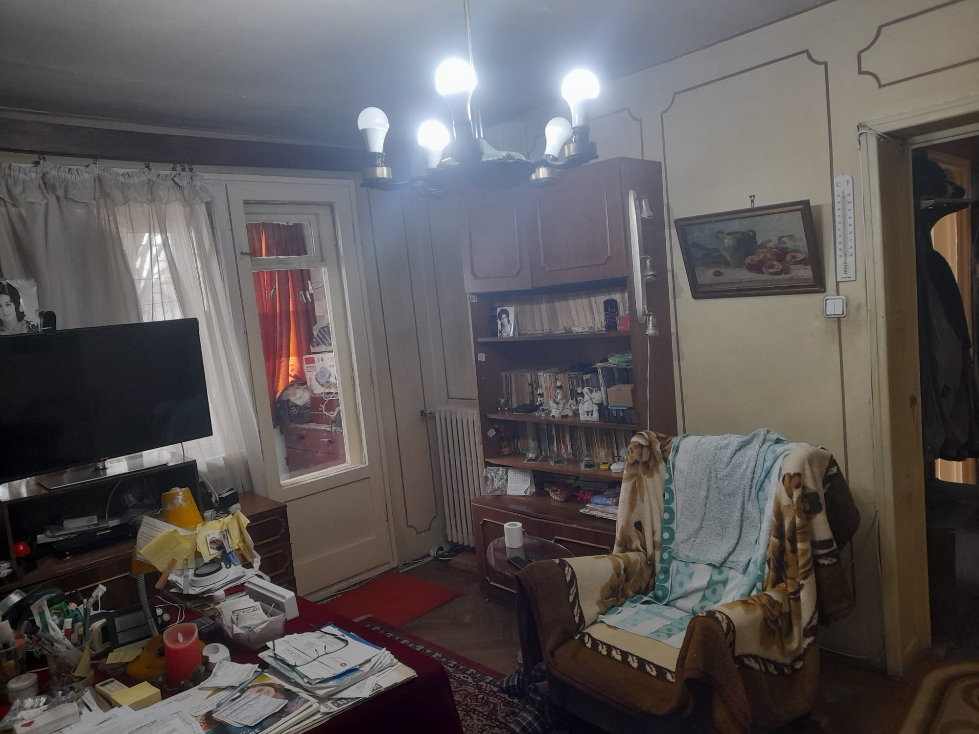 Vând apartament 3 camere Pajura sectorul 1