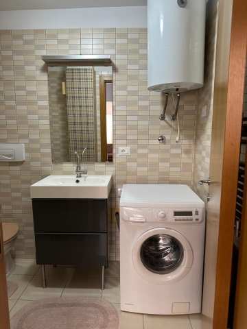 Apartament 2 camere, mobilat si utilat, Bucuresti, zona Unirii, 77mp, 239.000euro