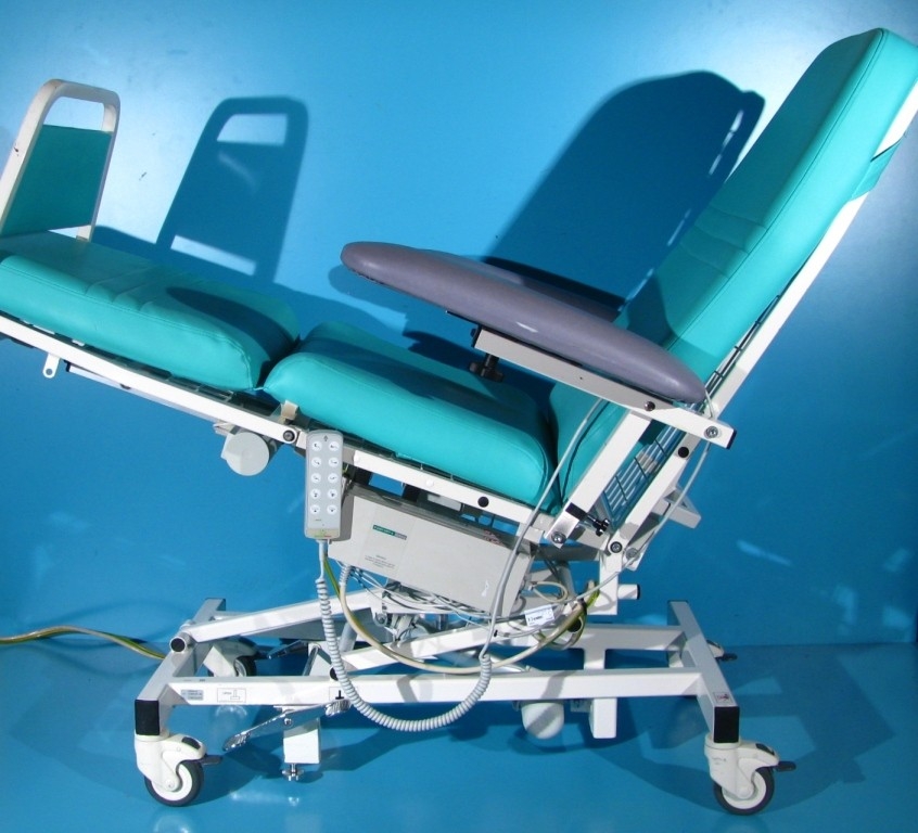 Scaun medical electric pentru tratament și recoltare sânge Digiterm Comfort 4
