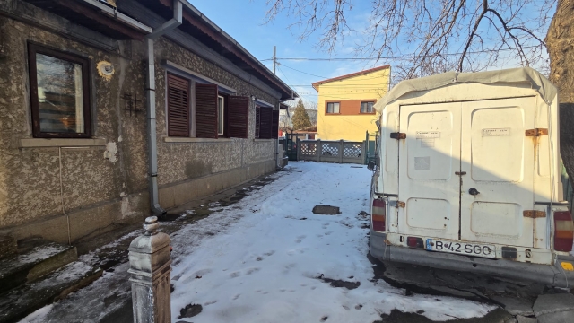 Casa, 3 camere, constructie 1955, teren 500mp, Rahova, 320.000euro