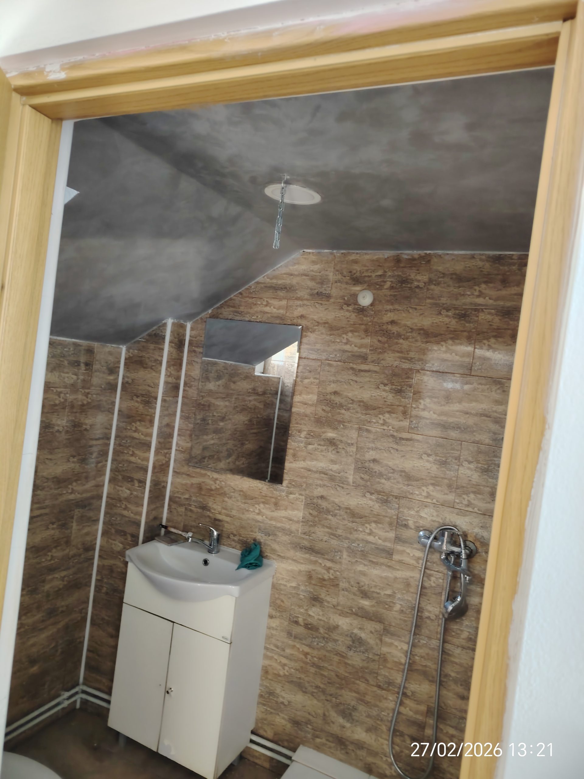 pfa bozsodi alexandru ezecut finisari interioare si exterioare