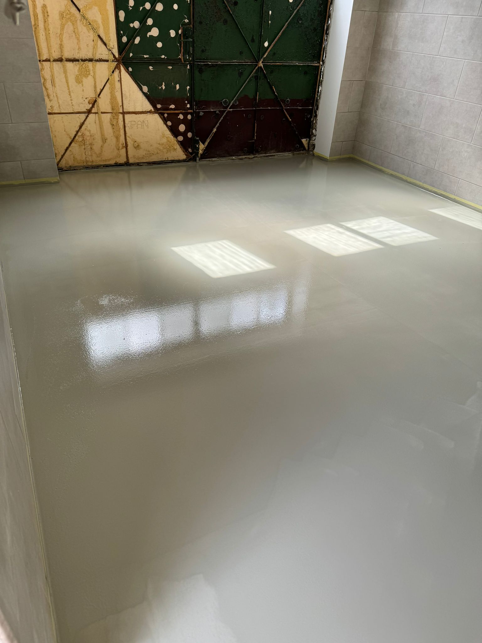 Epoxy Floor- pardoseala epoxidica – unicolor, combinatii de culori